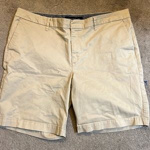 Tommy Hilfiger Woman size 16 khaki shorts